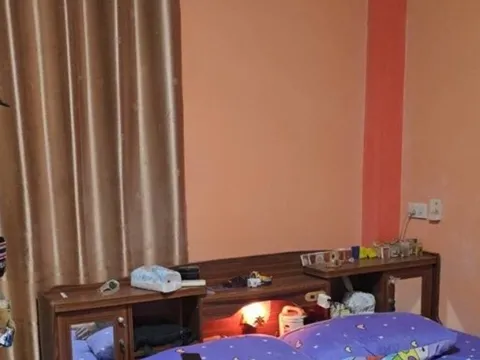 Người đàn ông tử vong trong phòng ngủ sau khi cãi nhau với vợ, mẹ đau đớn ngất xỉu nhiều lần bên thi thể con