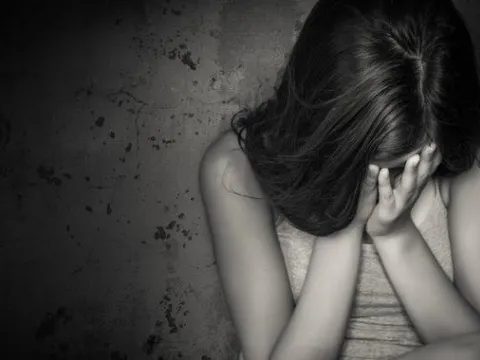 Quen nhau qua mạng, thiếu nữ bị 4 nam sinh xâm hại tập thể 