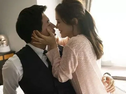 Xông vào nhà nghỉ thấy chồng trên giường với gái, vợ mỉm cười đưa cả sấp tiền cho tiểu tam, đáng sợ hơn là lý do phía sau