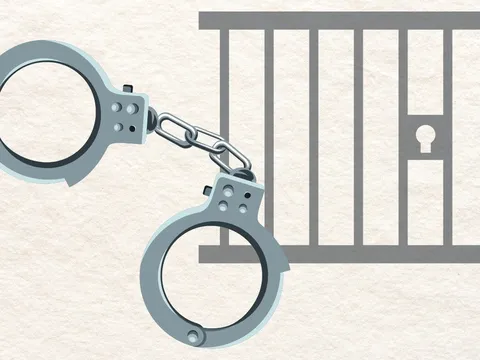 Thiếu nữ 17 tuổi nghi ra tay khiến mẹ ruột và cha dượng tử vong: Lạnh người với bài đăng trên trang cá nhân