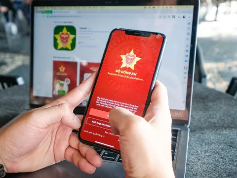 Từ nay đến 31/12 : Hàng nghìn người cần kiểm tra loại giấy tờ này ngay để tránh bị phạt tiền, khóa tài khoản ngân hàng