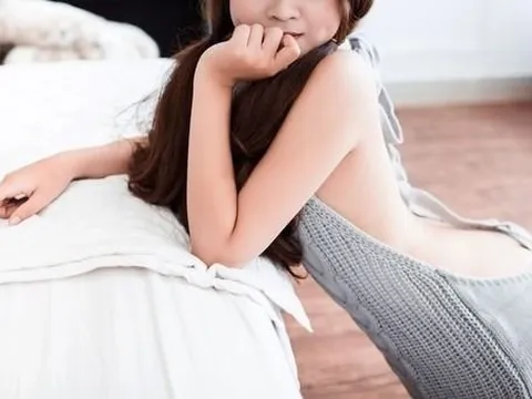 Vợ lén thuê phòng mặn nồng với trai lạ, chồng phát hiện tin nhắn nhạy cảm đòi bồi thường tổn thất tinh thần gần 90 triệu