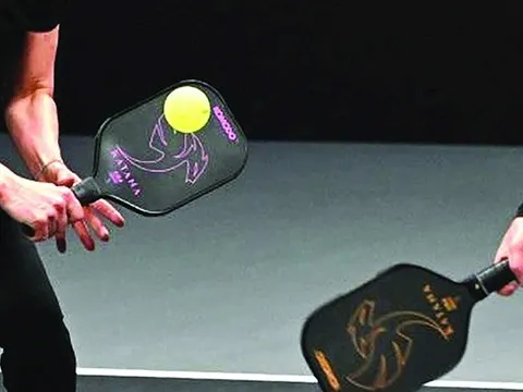 Tôi phát hiện vợ vẫn lén chơi pickleball và học 1-1 với người thầy từng nảy sinh tình cảm dù tuyên bố giải nghệ