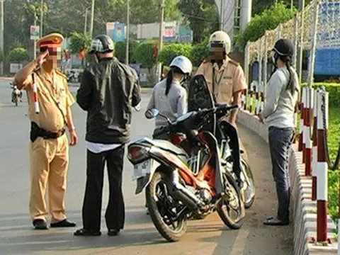 Từ nay: Dù chứng minh được đi xe máy của bố mẹ, người thân, trường hợp này vẫn bị phạt nặng, hết sức lưu ý tránh mất tiền