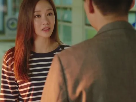 Bắt gặp anh chồng ôm gái lạ trong quán cà phê, lời giải thích khiến tôi run rẩy vừa sợ vừa xót xa cho chị dâu