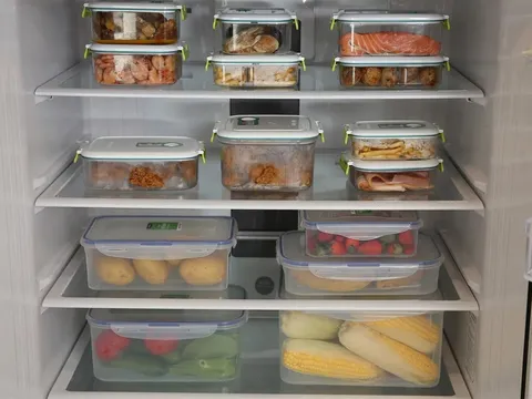 Ngày càng nhiều người ung thư: Cảnh báo nguyên nhân từ chính đồ ăn trong tủ lạnh, hãy bỏ ngay thói quen tưởng tiết kiệm nhưng rất độc hại