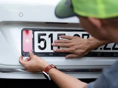 Từ nay: Những trường hợp này ra đường không lo bị CSGT thổi phạt dù không đăng ký biển số định danh