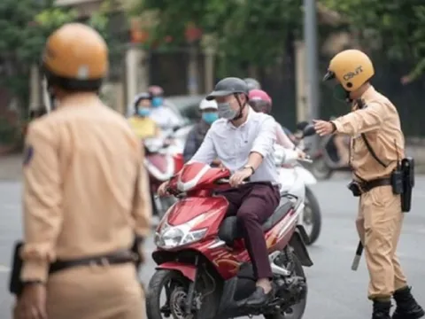 Từ tháng 10/2025: Vợ chồng đi xe của nhau bị CSGT phạt 1 triệu, tịch thu phương tiện phải không?