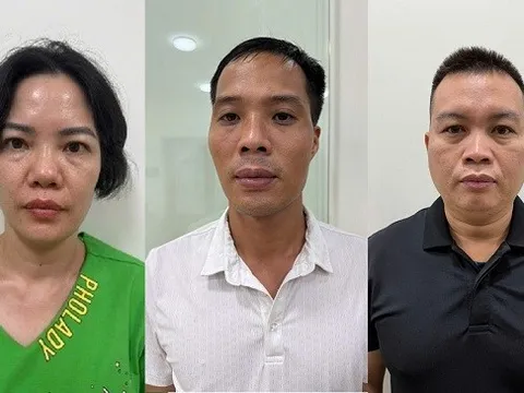 Nhóm "cò mồi" tại cổng Bệnh viện Phụ sản Trung ương và sự lươn lẹo móc túi người bệnh