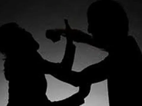 Phát hiện một người phụ nữ nằm gục trong nhà: Hé lộ hành động có toan tính của người chồng trước nhát dao oan nghiệt