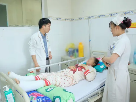 Thang máy rơi tự do khiến một phụ nữ bị chấn thương nghiêm trọng