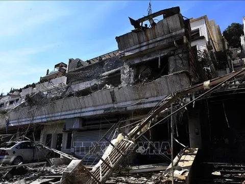 Israel không kích thẳng Dinh Tổng thống Syria, đẩy căng thẳng lên tột độ