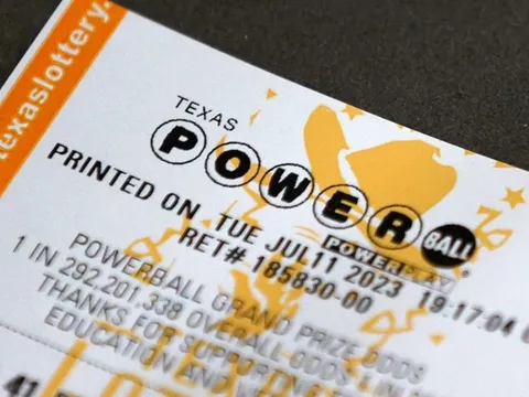 Mua nhầm vé số trúng luôn hơn 50 tỷ đồng, ai mà may mắn đến vậy?