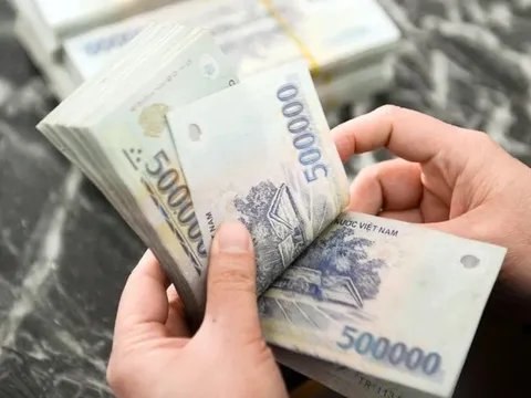 Dự kiến tăng phụ cấp phục vụ trong năm 2025, ai là người hưởng lợi?