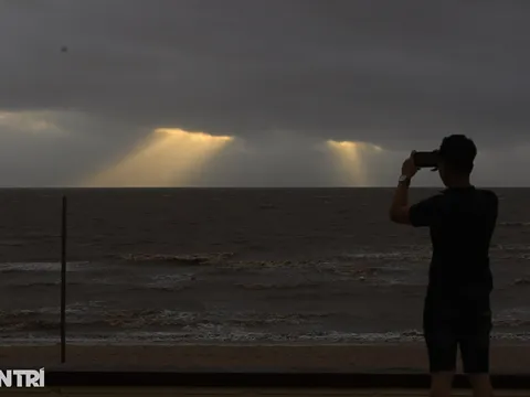 Hải Phòng: Nhiều người chủ quan check-in đón bão vì thấy trời đẹp, lực lượng chức năng lập tức làm việc này