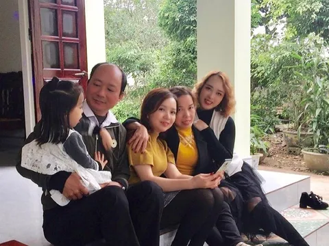 Bố hẹn 1 tiếng nữa sẽ mang đồ cho con gái cách nhà 160km, check camera và nghe lời nói dối, người con chỉ biết ôm mặt khóc