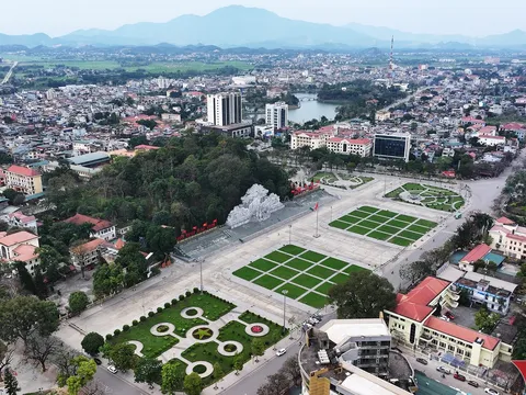 Tuyên Quang: Cán bộ lấy điều hoà từ trụ sở về nhà, Chủ tịch tỉnh chấn chỉnh ngay
