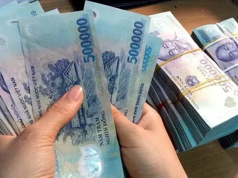 Đã có Nghị định đồng ý tăng lương cho toàn bộ công chức trước thời hạn nếu có sáng kiến, sản phẩm công tác đạt yêu cầu như thế nào?