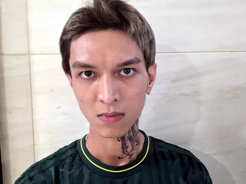 Rapper Bình "Gold" cướp taxi trong tình trạng phê ma túy: Hé lộ quãng đường chông gai mà tài xế taxi phải trải qua