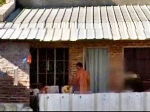 Đang đứng khỏa thân trong nhà mình thì bị xe gắn camera Google ghi lại, thẩm phán nhận định 1 câu xanh rờn khiến người đàn ông "quay xe" và cái kết bất ngờ