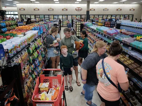 Mỹ áp thuế hàng loạt từ 10%-41% với các nước: Cao nhất là nước nào?