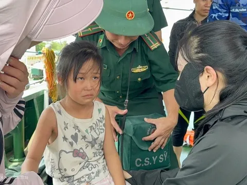 13 tiếng trôi dạt trên biển của hai bố con ở Nghệ An: Người bố chia sẻ điều may mắn nhất, mang tính sống còn