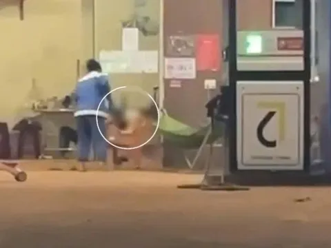 Bé trai 16 tháng tuổi bị bác dâu túm chân nhấc bổng, ném xuống sàn xi măng: Hoàn cảnh vô cùng đáng thương