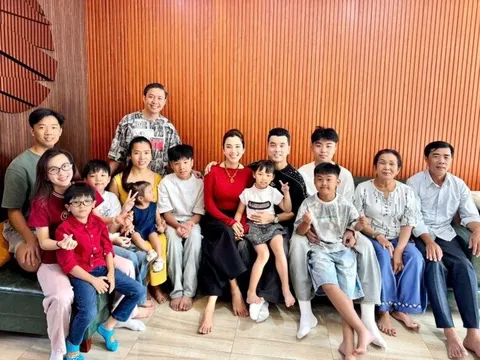 Kim Cương bồi hồi sau khi quý tử đoàn tụ với bố ruột, khẳng định Ưng Hoàng Phúc yêu con riêng của mình như ruột thịt