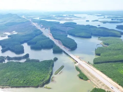 18 cao tốc dự kiến thu phí từ tháng 1/2026: Giá thu phí cao nhất là bao nhiêu?