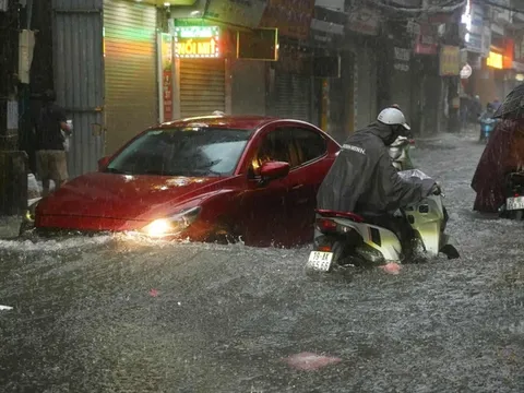 Cập nhật chi tiết các điểm ngập sâu ở Hà Nội không thể đi qua trong sáng 26/8, mọi người chú ý để có lộ trình phù hợp