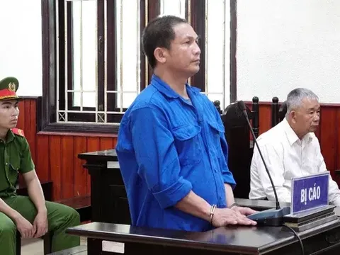 Kẻ cầm búa đánh vào đầu nữ trung tá công an lĩnh án