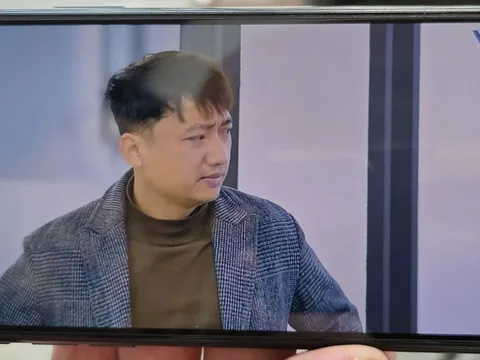 YouTuber chuyên vào vai “Chủ tịch giả nghèo”: Lãnh đạo địa phương cũng bất ngờ vì thời đi học "cậu ấy học rất giỏi"