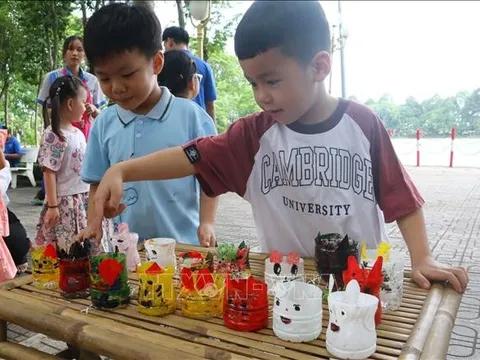 Ở tỉnh này, phụ nữ sinh đủ 2 con trước 35 tuổi được hỗ trợ 1 triệu đồng, biết ngay kẻo mất quyền lợi