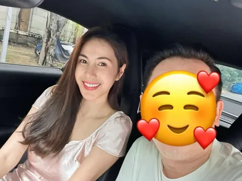 Hình ảnh mới nhất của ca sĩ Thủy Tiên gây chú ý