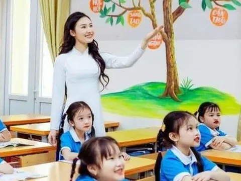 Chính thức từ 01/01/2026 Quốc hội quyết định áp dụng đồng thời cả 02 bảng lương cho giáo viên ra sao?