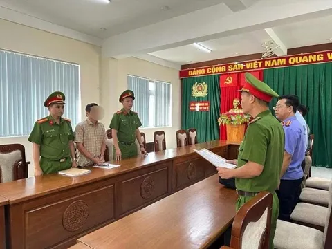 Cựu chủ tịch phường vừa bị bắt là ai?