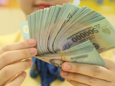 Quốc hội quyết định chính thức từ 01/01/2026 không sử dụng lương cơ sở 2.340.000 đồng và hệ số lương trong bảng lương giáo viên nào?