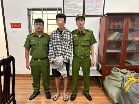 Bắt thanh niên ăn trộm tại siêu thị Circle K