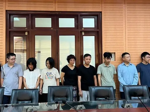 Danh tính 9 đồng phạm với Shark Bình cụ thể là những ai?