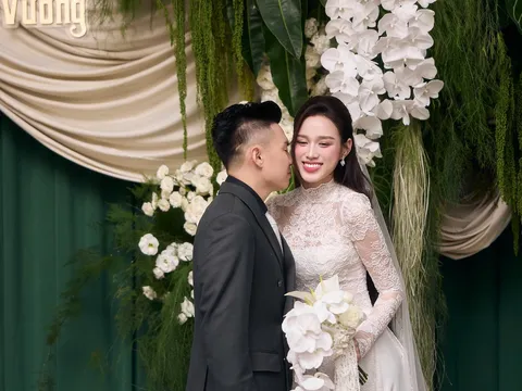 Hoa hậu Đỗ Thị Hà rạng rỡ trong ngày cưới