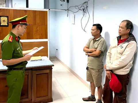 Khởi tố bị can, tạm giam Lương Ngọc Thạch và Lê Hữu Quang, hé lộ hành vi truy đuổi cảnh sát giao thông