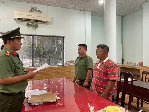 Bắt tạm giam Sử Thanh Hoài và Nguyễn Văn Nhạn