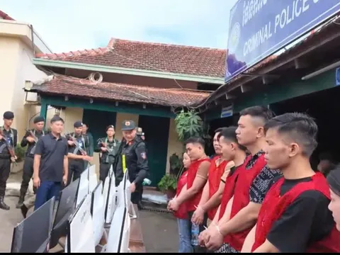 Bắt 44 nam, 15 nữ lừa đảo chiếm đoạt tài sản trên không gian mạng với quy mô "khủng" xuyên quốc gia: Kẻ cầm đầu là ai?