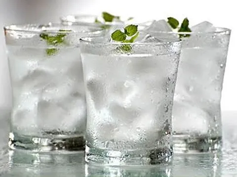 Nam thanh niên 19 tuổi tử vong: Nguyên nhân từ một thói quen phổ biến và thứ nước "vạn người mê"