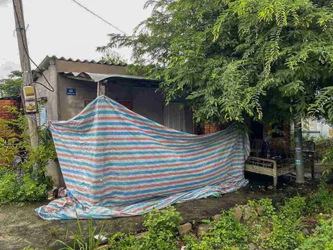 Nghi án cụ bà 72 tuổi bị sát hại tại nhà riêng: Hé lộ về người ở trần có mặt tại hiện trường lúc xảy ra sự việc