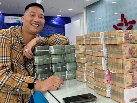 Huấn Hoa Hồng - những điều khiến dư luận xôn xao về công ty kinh doanh ô tô của dân chơi xe