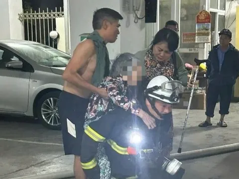 Cảnh sát thông tin chính thức vụ cháy tầng 4 chung cư ở Hà Nội