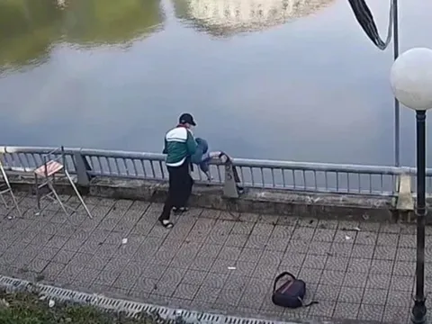 Vụ nam sinh lớp 8 bế bạn, hất xuống hồ rồi bỏ đi: Một thông tin sốc đang được xác minh