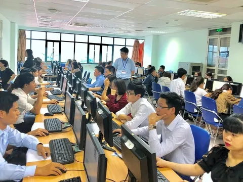 Chính sách mới có hiệu lực từ tháng 12, ai cũng cần biết