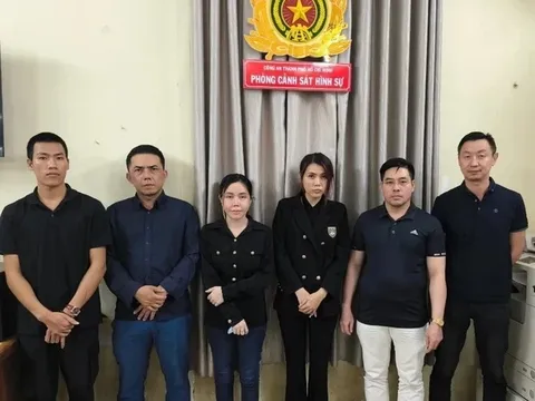 Cựu tiếp viên hàng không cầm đầu đường dây mại dâm: Luật ngầm đáng gờm